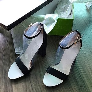 Sam Edelman Yaro Sandel